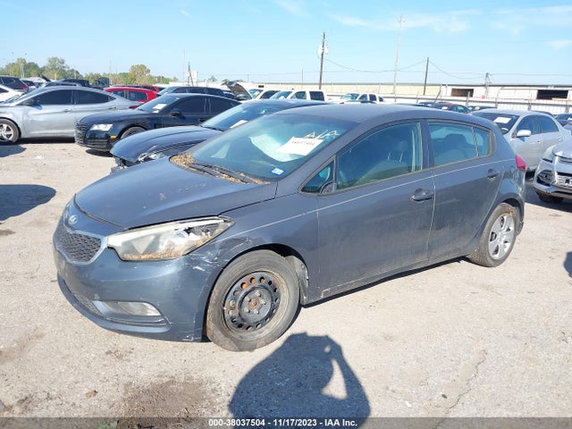 KIA Forte 5-door Lx 2016 KNAFK5A8XG5547244 Image 2