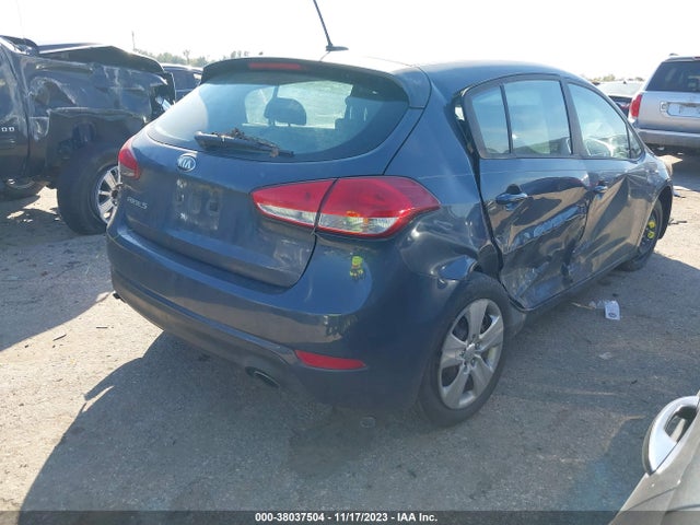 KIA Forte 5-door Lx 2016 KNAFK5A8XG5547244 Image 4