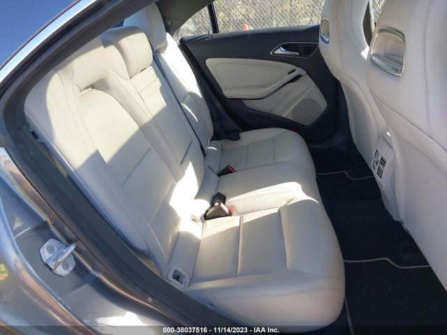 Mercedes-Benz CLA 250 2015 WDDSJ4EB3FN168322 Image 8