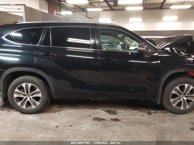Toyota Highlander Xle 2021 5TDGZRBH5MS160535 Image 13