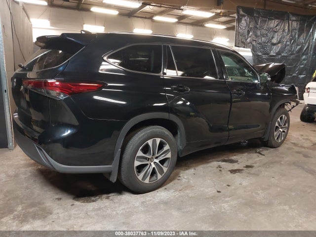 Toyota Highlander Xle 2021 5TDGZRBH5MS160535 Image 4