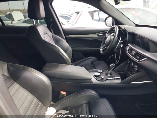 ZASFAKNN6J7B97988 Alfa Romeo Stelvio Ti Sport Awd