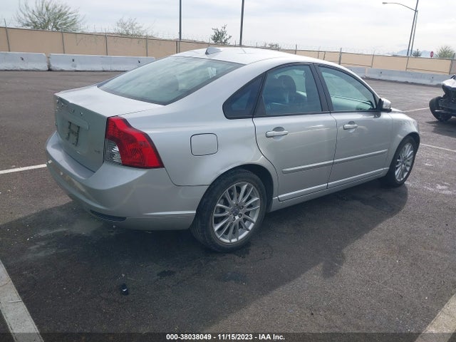 2009 VOLVO S40 2.4I VIN: YV1MS390592433227