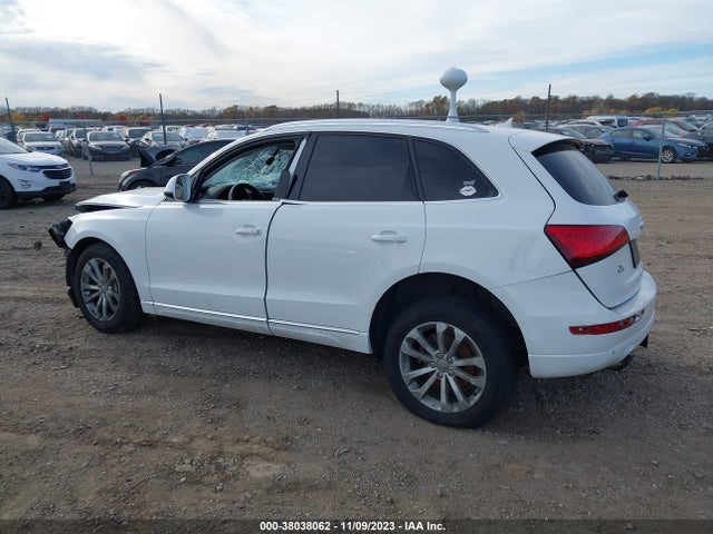 Audi Q5 2.0t Premium 2014 WA1LFAFP5EA049003 Image 3