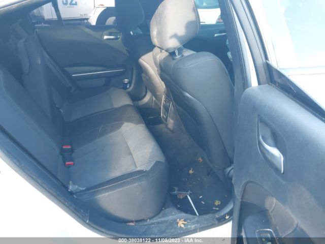 2C3CDXHG8FH870373 Dodge Charger Sxt