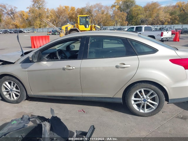 Ford FOCUS SE 2017 1FADP3F20HL265475 Image 15