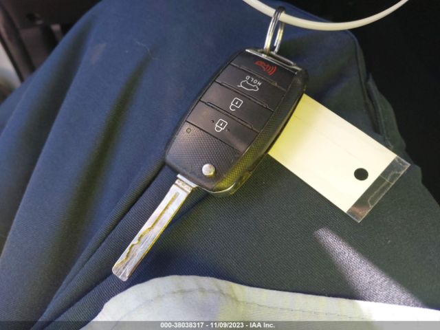 KNDJP3A53G7860987 KIA SOUL +