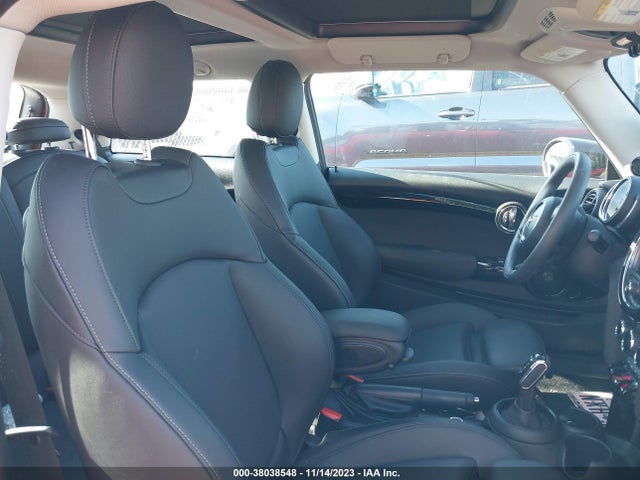 2021 MINI HARDTOP WMWXR3C05M2N40372 Photo 4