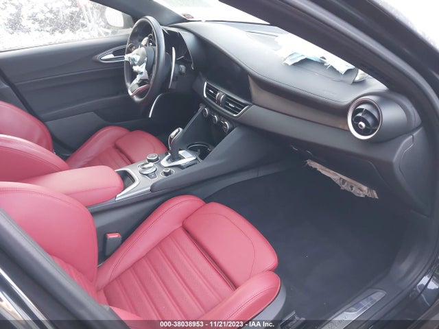 ZARFANBN0N7659844 Alfa Romeo Giulia Veloce Awd