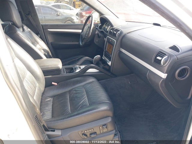 2004 PORSCHE CAYENNE WP1AC29P64LA93732 Photo 4
