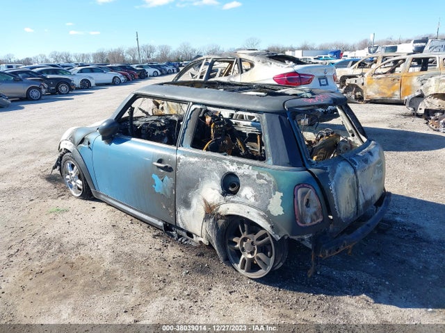 2013 MINI HARDTOP WMWSU3C56DT688450 Photo 2