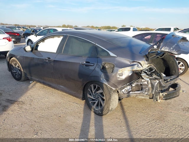 Honda Civic Lx 2018 2HGFC2F5XJH594112 Image 3