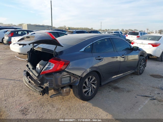 Honda Civic Lx 2018 2HGFC2F5XJH594112 Image 4