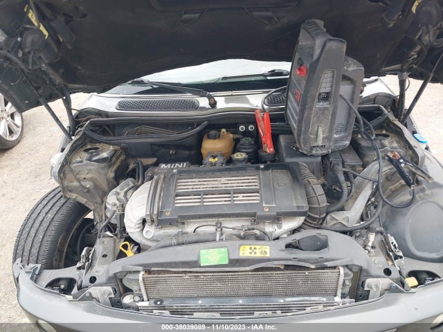 2006 MINI COOPER S WMWRE33546TN27657 Photo 9
