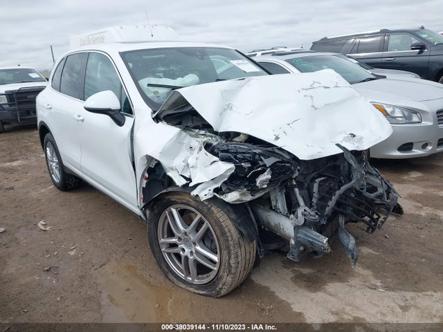 2016 PORSCHE CAYENNE WP1AA2A26GLA03067 Photo 0