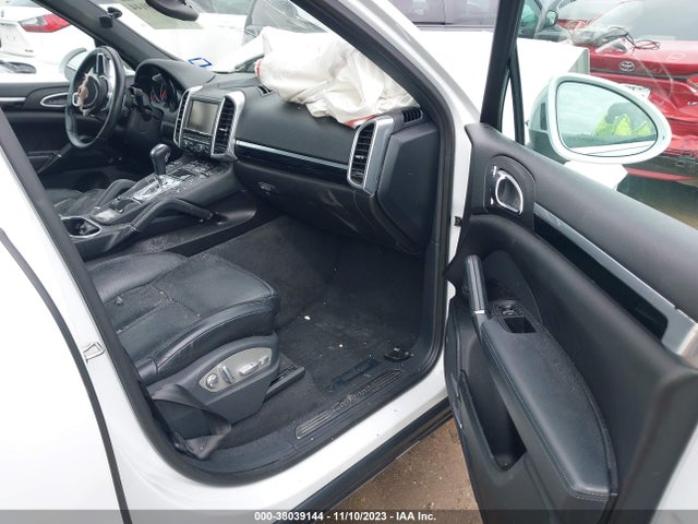 2016 PORSCHE CAYENNE WP1AA2A26GLA03067 Photo 4