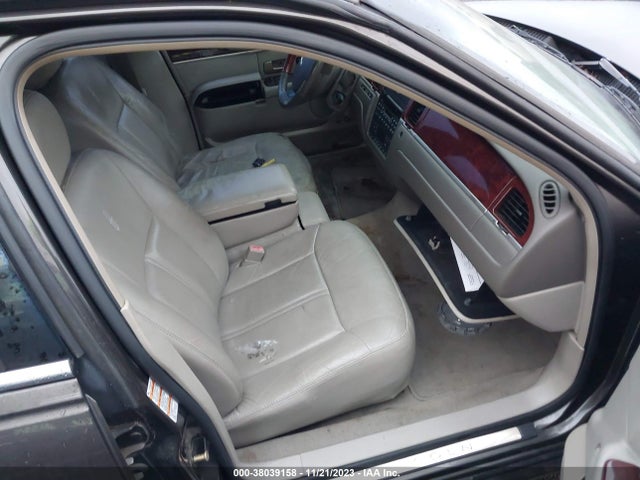 2005 LINCOLN TOWN CAR SIGNATURE LIMITED VIN: 1LNHM82W75Y613843