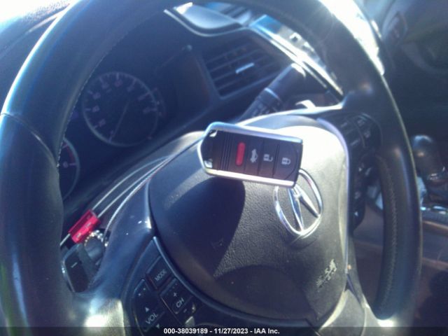 19VDE1F32EE002530 Acura ILX