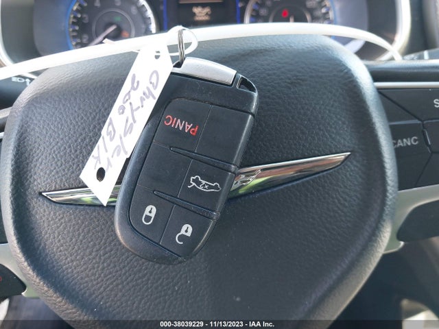 Chrysler 200 Limited 2015 1C3CCCAB6FN646312 Image 11