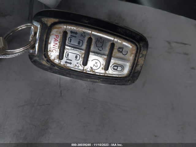 2C4RC1DG4LR172148 Chrysler Voyager Lxi
