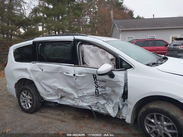 2C4RC1DG4LR172148 Chrysler Voyager Lxi
