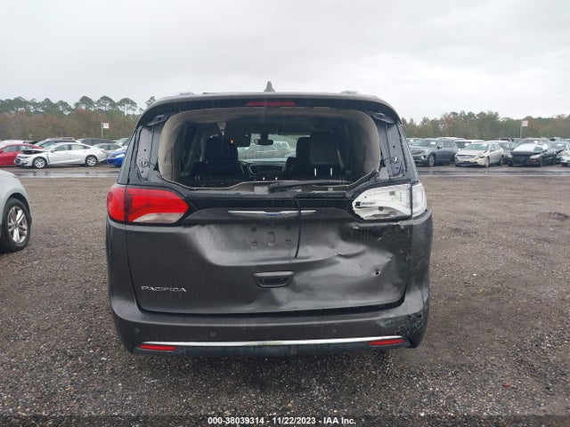 2018 CHRYSLER PACIFICA TOURING L VIN: 2C4RC1BG5JR142706