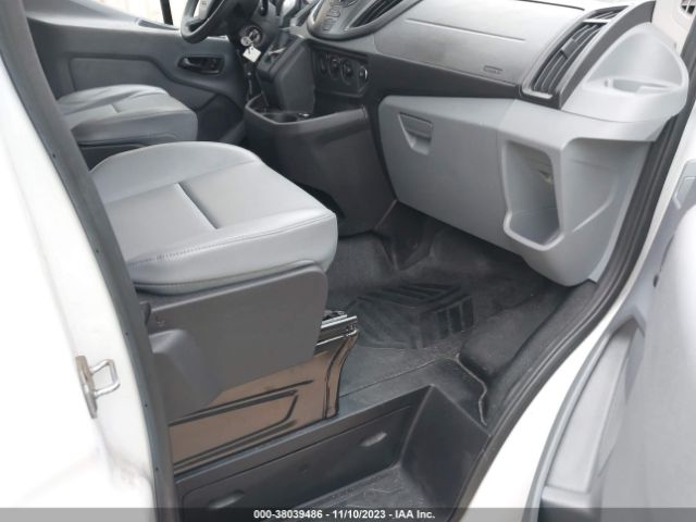 1FTYE1ZM6GKA29596 Ford TRANSIT CARGO VAN