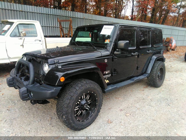 1C4BJWEG2HL528034 Jeep Wrangler Unlimited Sahara 4x4