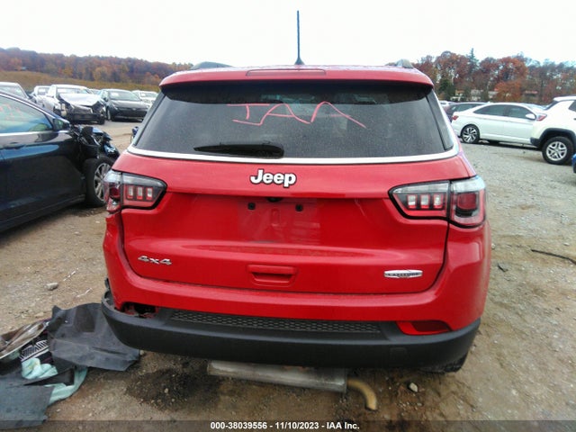 2018 JEEP COMPASS LATITUDE 4X4 VIN: 3C4NJDBB3JT177025