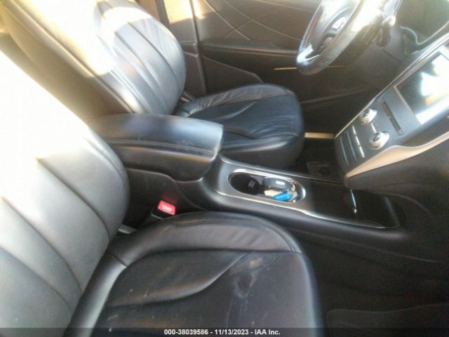 5LMCJ2D93HUL46622 Lincoln MKC SELECT