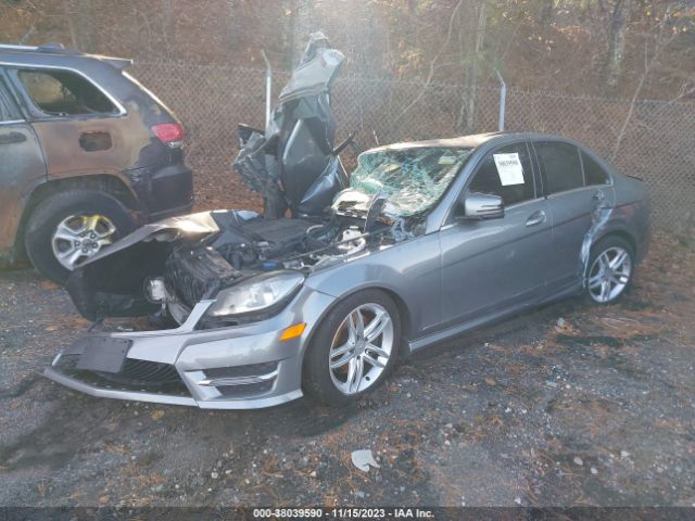 WDDGF8AB9ER324102 Mercedes-Benz C 300 Luxury 4matic
