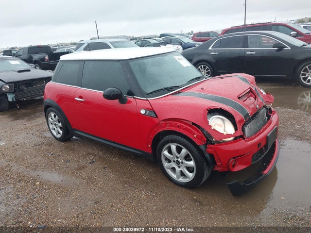 2008 MINI COOPER S WMWMF73528TT86962 Photo 0