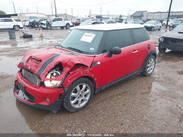 2008 MINI COOPER S WMWMF73528TT86962 Photo 1