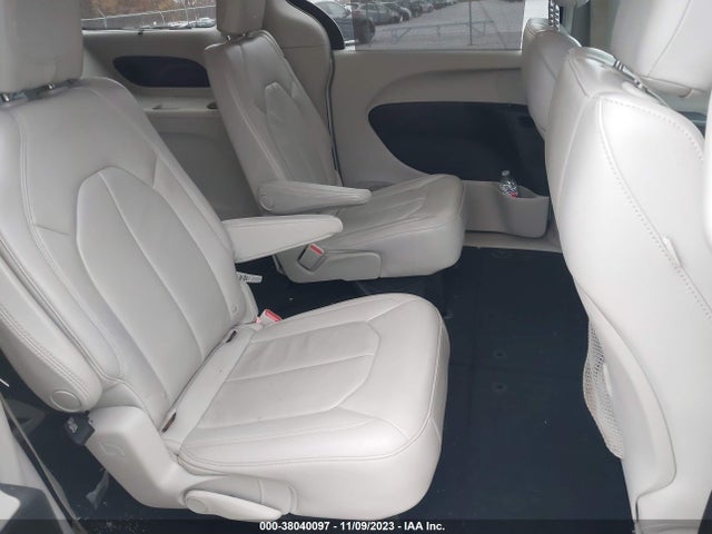 2C4RC1BG9HR511819 Chrysler Pacifica Touring-l