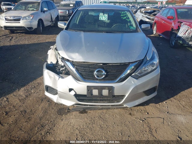 Nissan Altima 2.5 S 2018 1N4AL3AP3JC292774 Image 12