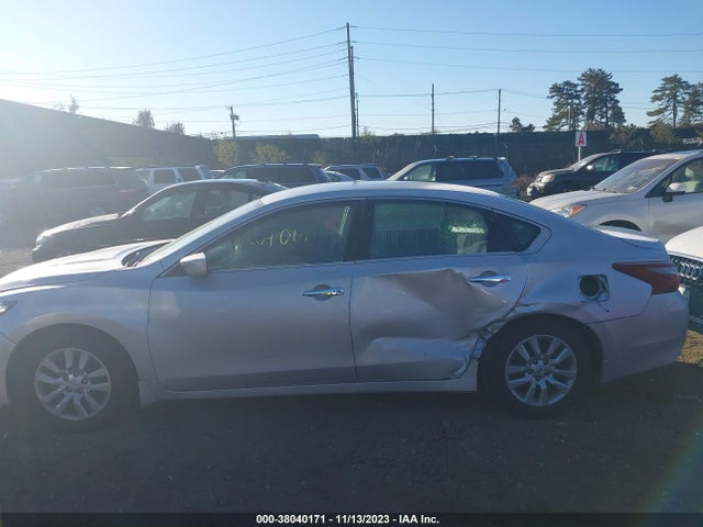 Nissan Altima 2.5 S 2018 1N4AL3AP3JC292774 Image 14