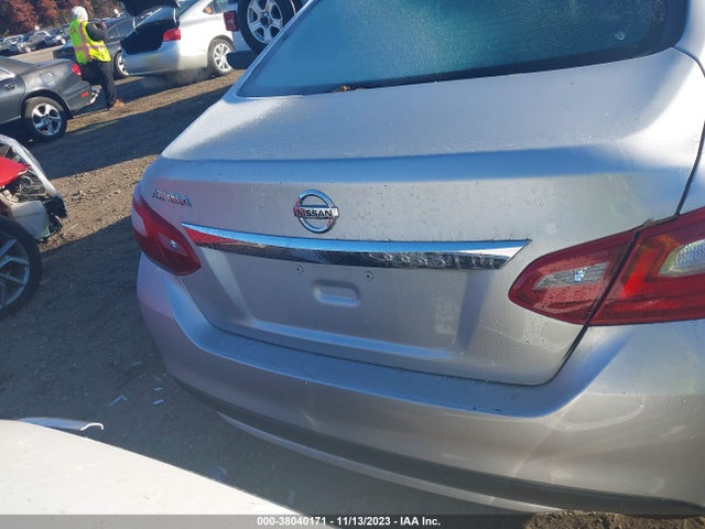 Nissan Altima 2.5 S 2018 1N4AL3AP3JC292774 Image 16