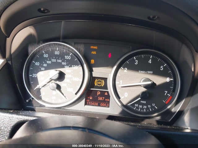 BMW X1 Sdrive28i 2015 WBAVM1C5XFV498384 Image 15