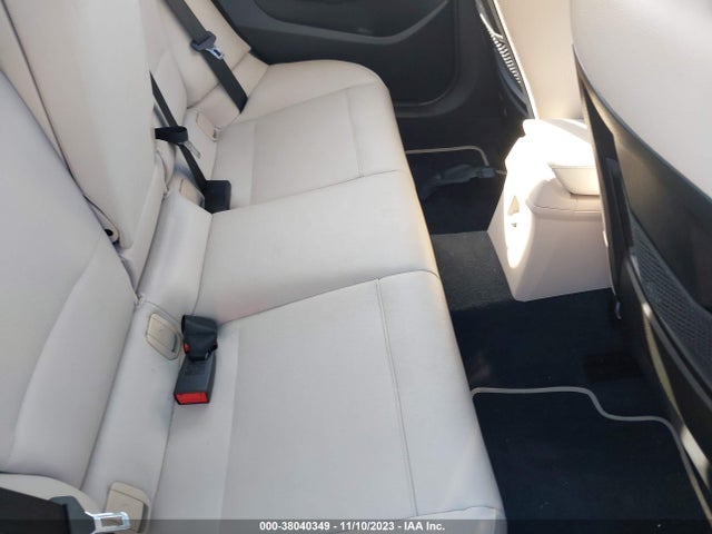 BMW X1 Sdrive28i 2015 WBAVM1C5XFV498384 Image 8