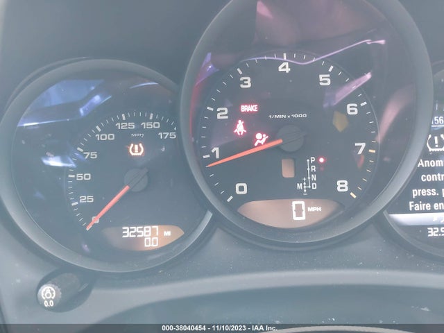 2018 PORSCHE MACAN WP1AA2A52JLB24566 Photo 6