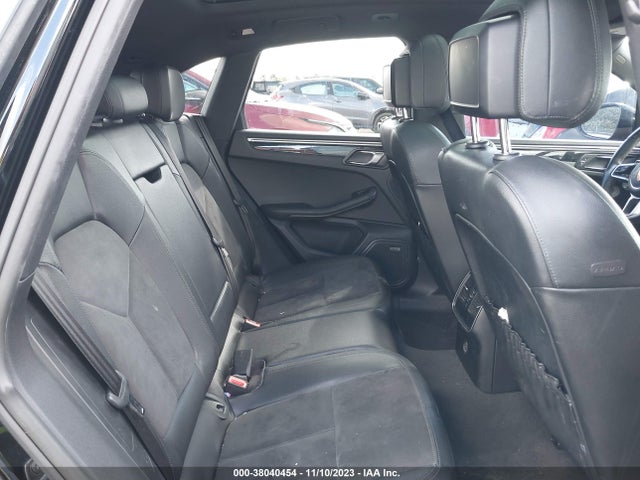 2018 PORSCHE MACAN WP1AA2A52JLB24566 Photo 7