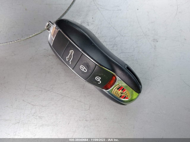 2017 PORSCHE CAYENNE WP1AA2A21HKA90531 Photo 10