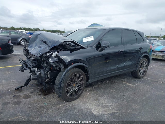 2017 PORSCHE CAYENNE WP1AA2A21HKA90531 Photo 1