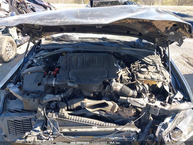 2019 JAGUAR XE SAJAG4FV6KCP49169 Photo 9