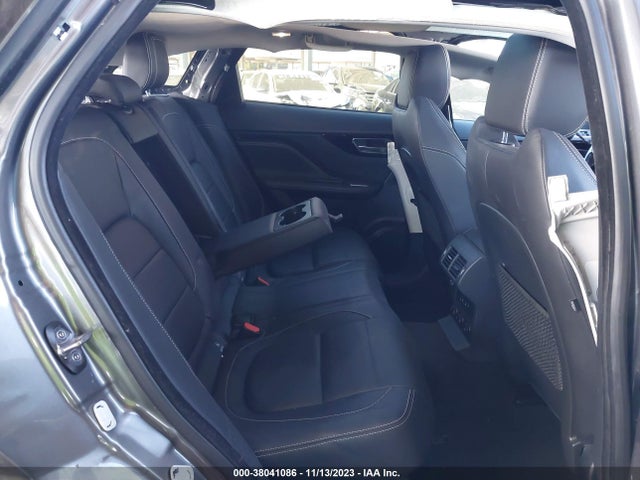 2017 JAGUAR F-PACE SADCL2BV8HA491159 Photo 7