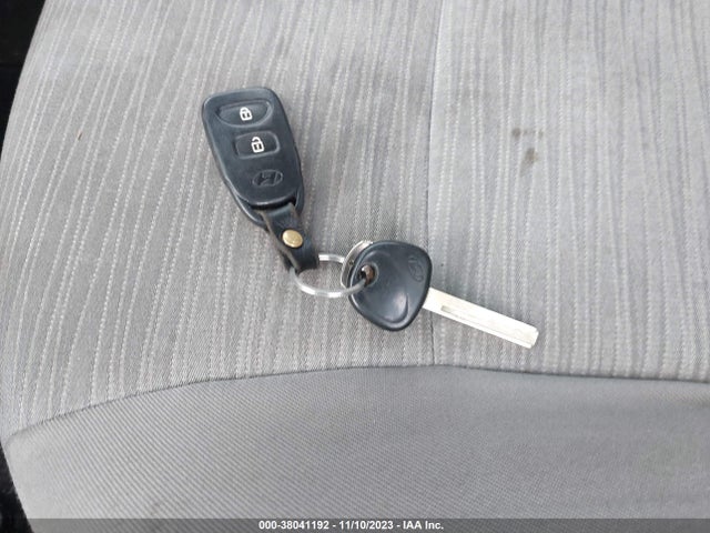 2016 HYUNDAI ACCENT SE VIN: KMHCT4AE3GU160863