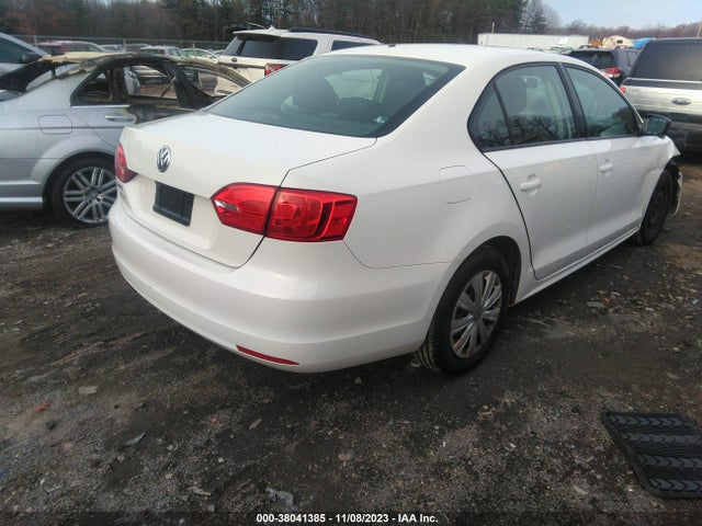 2013 VOLKSWAGEN JETTA 2.0L S VIN: 3VW2K7AJ8DM291463