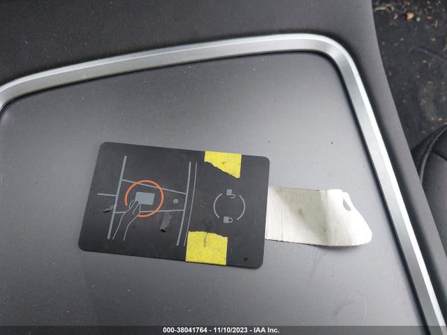 Tesla Model Y Long Range 2022 7SAYGAEE6NF404442 Image 11