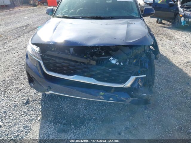KNDERCAA1P7406875 KIA SELTOS EX