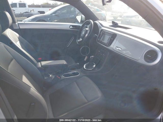 2013 VOLKSWAGEN BEETLE 2.5L VIN: 3VWJX7AT1DM674885